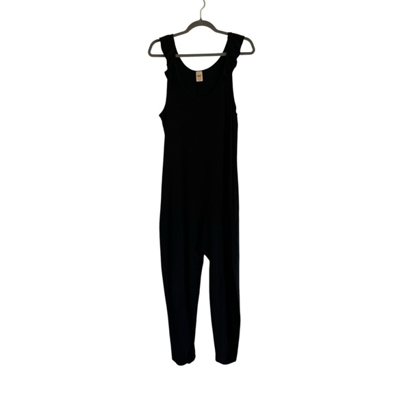 Smash + Tess Black ruffle Sleeveless stretchy Jumpsuit size small bamboo cotton - Picture 1 of 12